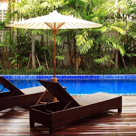 Baan Klang Wiang Hotel Чиангмай Экстерьер фото